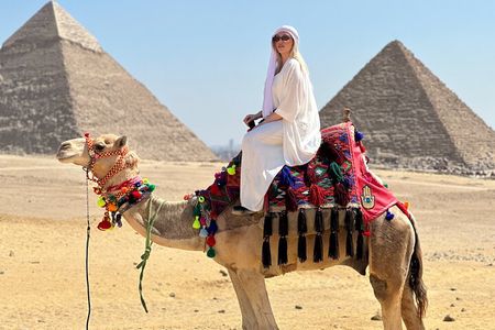  Private Tour To Pyramids of Giza Memphis Saqqara With Lunch