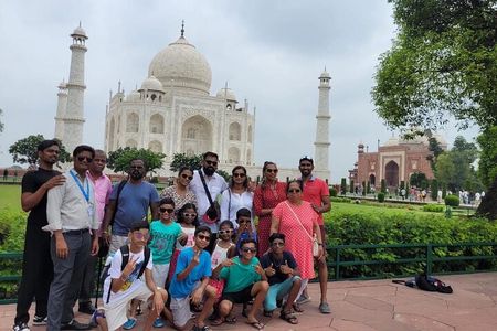 Taj Mahal & Agra Private Trip by Car from Delhi with 5 Star Meal