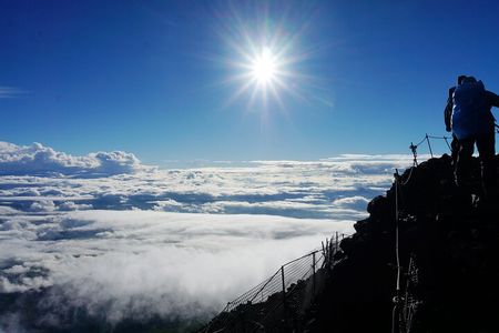 Mt.Fuji Climbing Tour with English Guide 2-days 