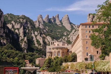 Montserrat Tour from Barcelona with Abbey and Views 