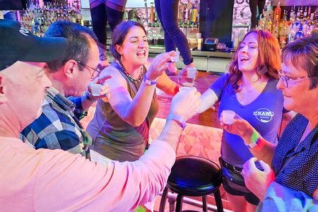 Nashville Live Music Bar Crawl with Local Venues & Drink Specials