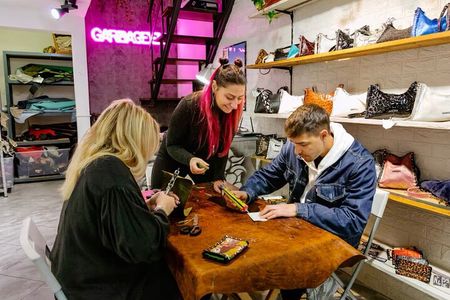 Create Your Leather Wallet in Florence