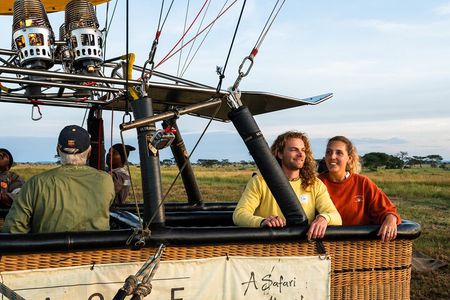 Serengeti Hot Air Balloon Flight with Champagne Breakfast