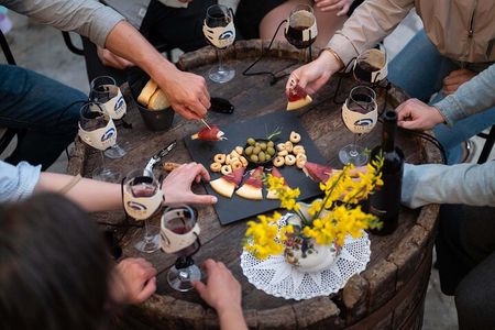 NEW! Zadar Food Tasting & Old Town Guided Walking Tour by Šušur 