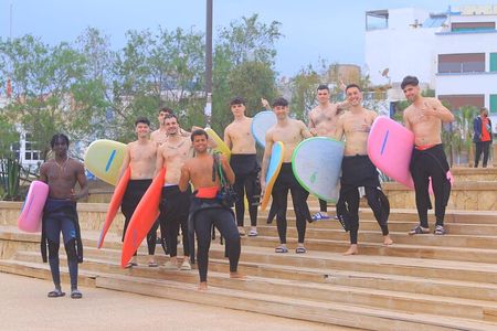 2 Hour Surf Lesson in Taghazout with a Local Expert