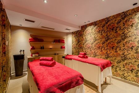 Fira: Couples Aromatherapy Massage in Santorini