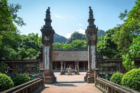 Hoa Lu: History, Culture, and Food Half-Day Tour