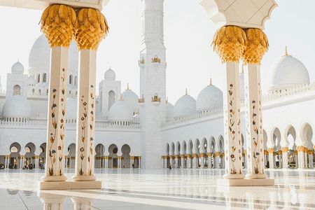 Abu Dhabi City Tour with Grand Mosque & Louvre Museum Entry