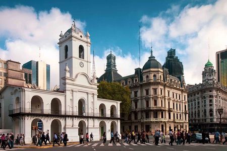 5hs Small Group City Tour of Buenos Aires (Optional Street Food)