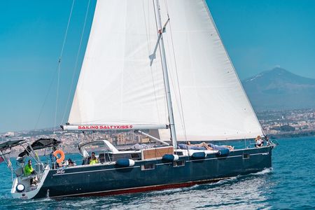 Catania: Sail Cyclops Coast by Boat and Enjoy a Sicilian Aperitif