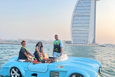 Jet Car High-Speed Luxury Ride in Dubai with Transfers Options