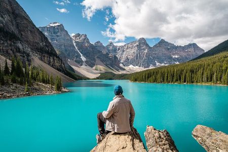Lake Louise, Emerald Lake and Peyto Lake 3 lakes tour from Banff 