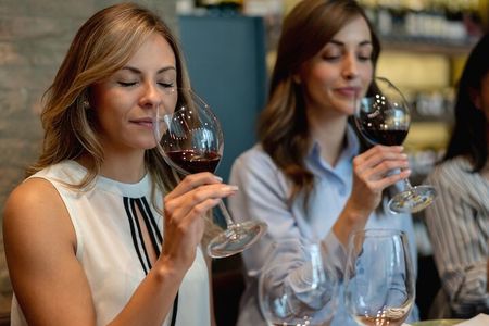 San Francisco Wine Tour with a Local Expert: 6 Tastings 100% Personalized