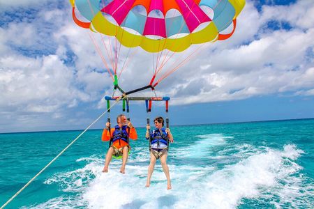 Parasailing Adventure in Aruba