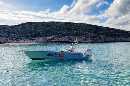 Private boat charter Comino ,Crystal/Blue lagoon,Cave tour Malta 