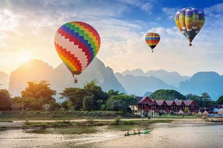 Vang vieng Cloud Walk Hot Air Balloons and Paragliding Tour