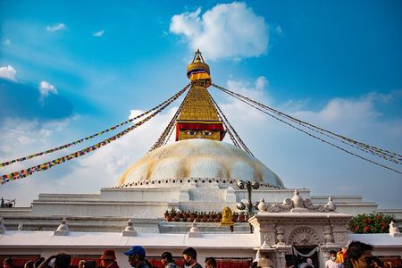 Nepal Discovery Tour: Heritage Sites & Scenic Hill Easy Hike
