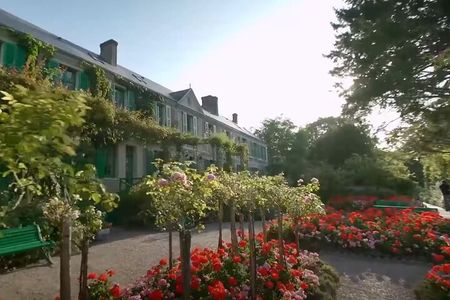 Claude Monet VIP Tour From Paris to Rouen Etretat and Giverny