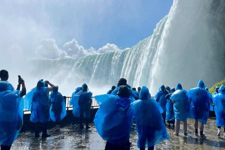 Niagara Falls Canada Day Tour From Toronto + Boat Cruise Option