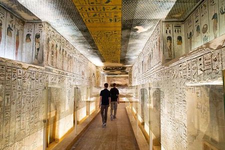 Curse of the Mummies: Ultimate Tomb Expedition