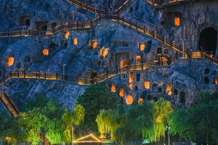 Luoyang Private Day tour to Longmen Grottoes and Shaolin temple
