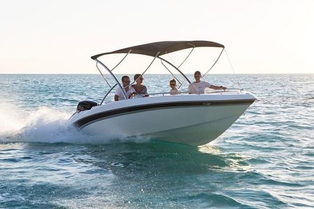 Mauritius Private Boat Tour with Skipper