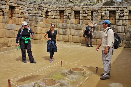 Private Guided Tour in Machu Picchu 