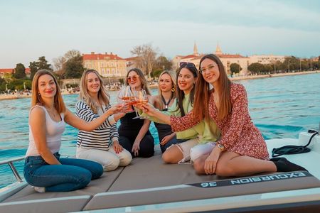 Zadar: Sunset Cruise with Wine, Drinks and Snacks