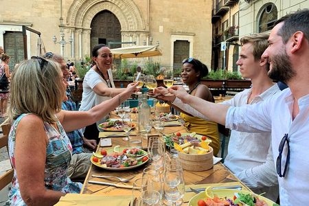Palermo on a plate: Traditional Food & Wine tour (by Streaty)