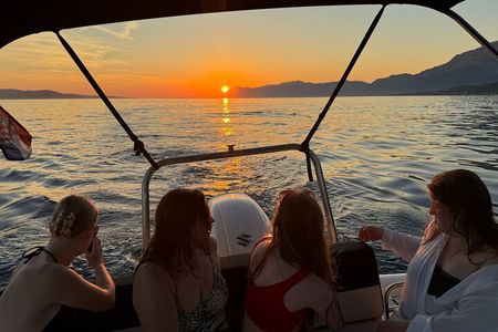 Sunset Speedboat Tour in Makarska with swim stop on island Brač