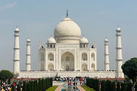 All Inclusive Taj Mahal, Agra Fort, Baby Taj Car with Tour Guide