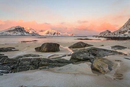 Lofoten Highlights Photo Tour - Henningsvær & Haukland 