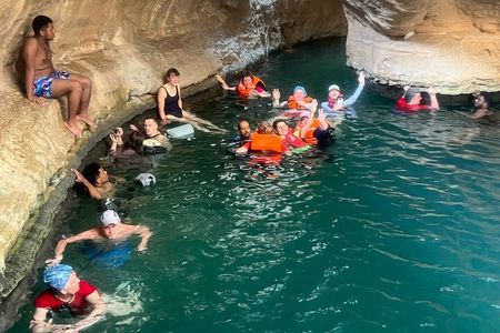 Sharing Tour to Wadi Shab & Bimmah Sinkhole & Fins Beach