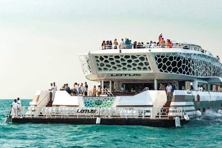 Royal Lotus Mega Yacht Luxury Dinner Cruise 3-Hour