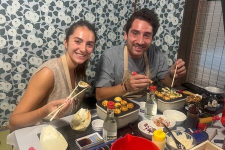 Kyoto Wagyu Sushi & Takoyaki Cooking Class near Gion!