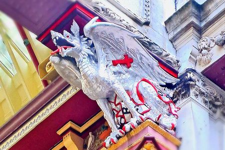 London Past & Present Backstreet Historical Tour