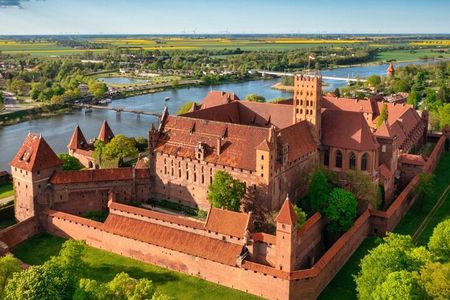 From Gdansk Malbork Castle Guided Tour with Hotel Pick Up