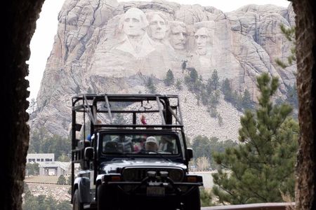 Custer State Park Complete - JEEP Bison Safari - 1/2 Day Public