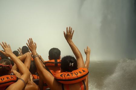Shared Argentine Falls: Devil’s Throat, Upper Trail and Boat Ride
