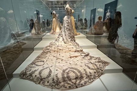 Private Fashion Tour Exposition Worth Inventing Haute Couture