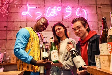 Asakusa Area Sake Tour – Try Many Types in Local Shops with Food