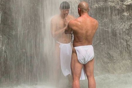 “Takigyo”Traditional Japanese Waterfall Training meditation 
