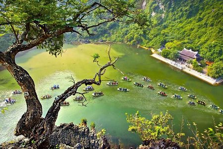 Ninh Binh Day Tour from Hanoi: Hoa Lu-TrangAn- Mua Cave & Cycling