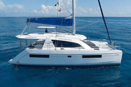 3-Hour Private Catamaran with Snacks & Open Bar
