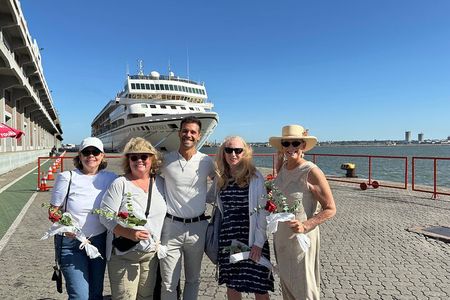 Montevideo in Style: Private City Tour for Cruise Passengers