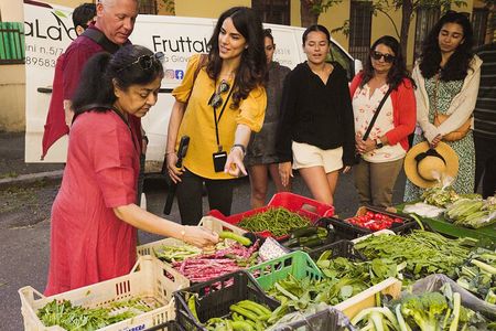 Rome Super Local Street Food Tour in Old Monteverde Neighborhood