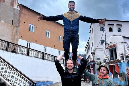 3-Hour Blue City Tour Souks, Shopping and Rooftop Chill