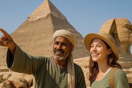 2-Day Cairo Tour: Giza, GEM, Citadel, Bazaar & Nile Dinner Cruise