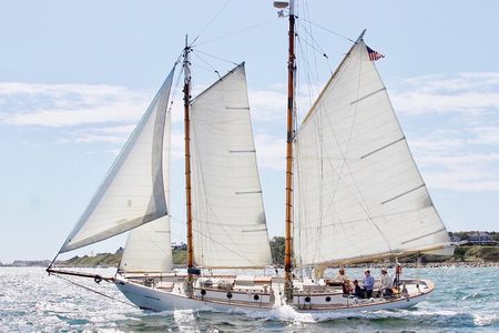 Casco Bay: Private Afternoon Charter on Heart's Desire