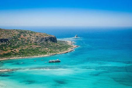 Balos Lagoon Private Tour with Wine Tasting and Seafood Lunch